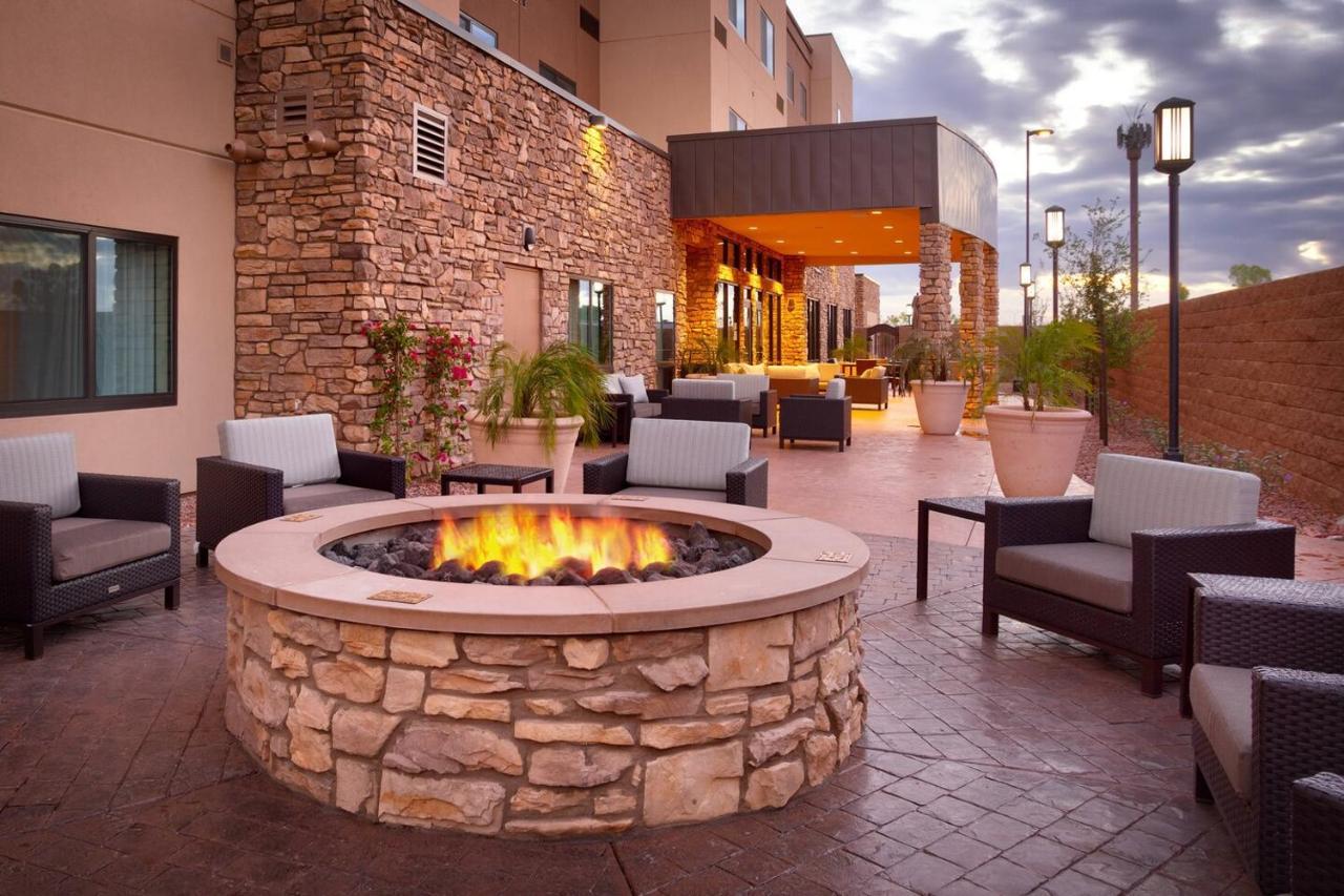 Courtyard By Marriott Phoenix Mesa Gateway Airport Exteriör bild