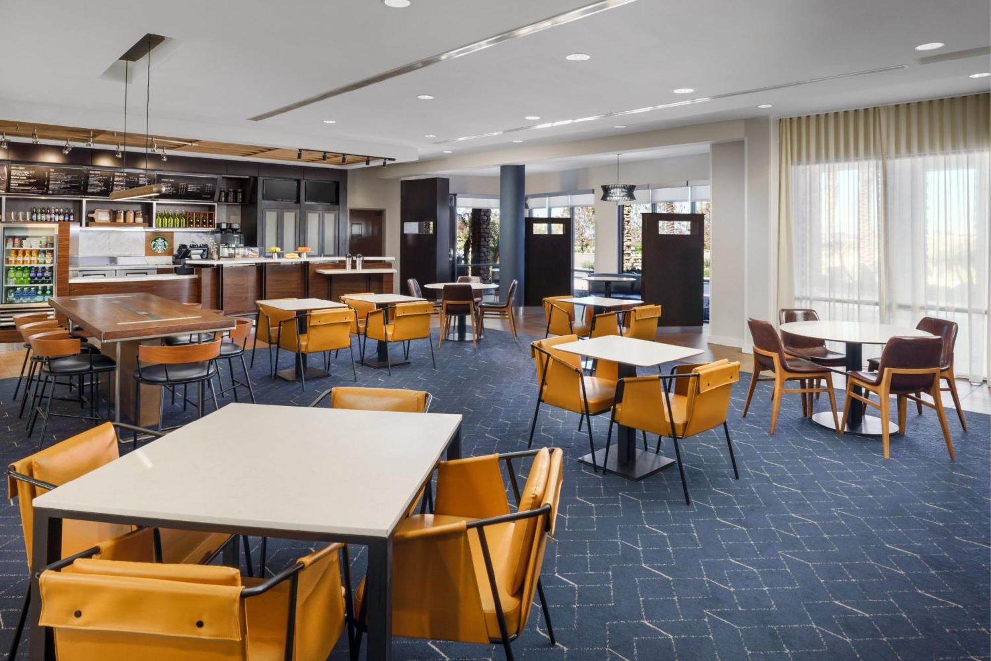 Courtyard By Marriott Phoenix Mesa Gateway Airport Exteriör bild