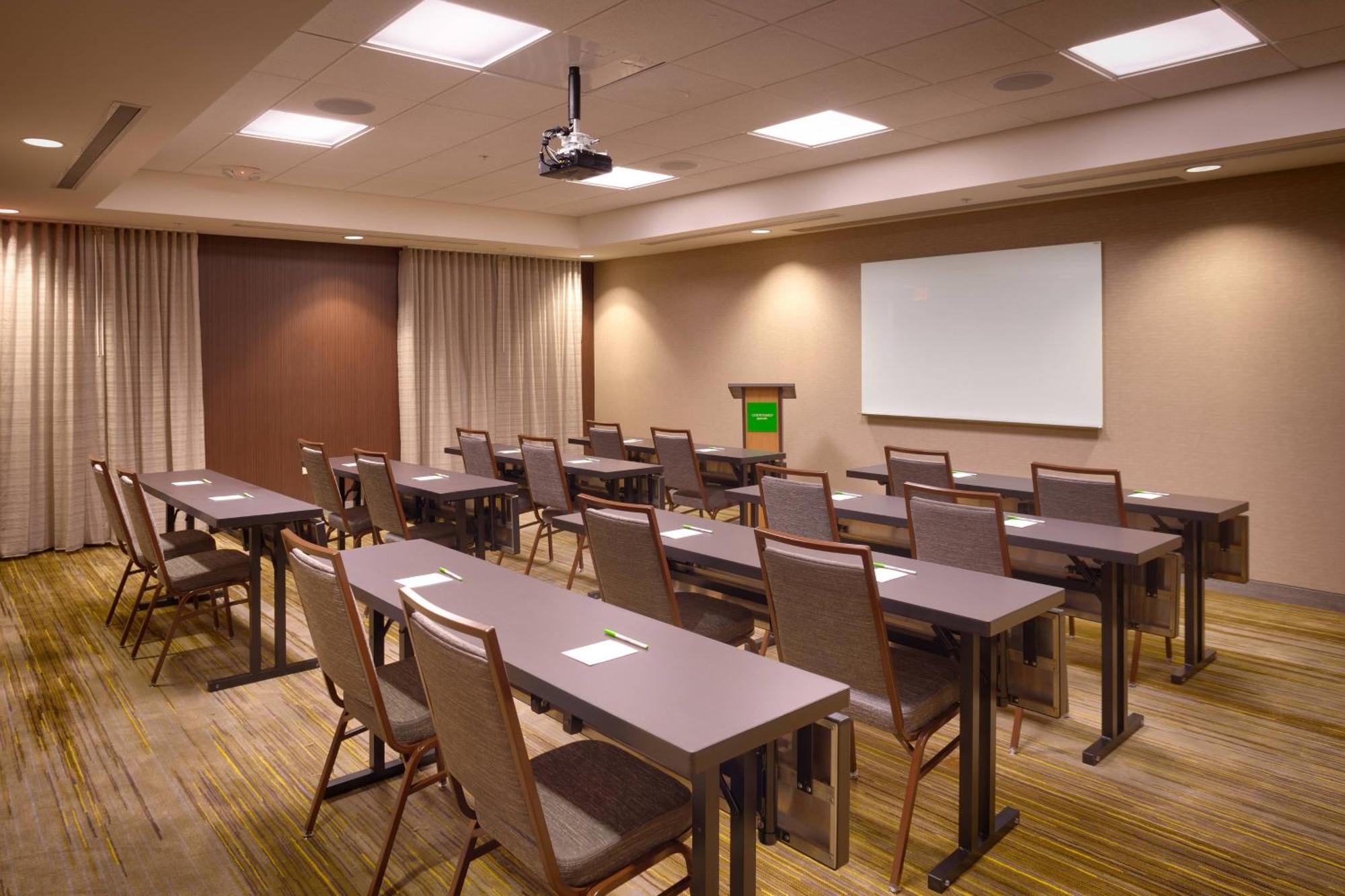 Courtyard By Marriott Phoenix Mesa Gateway Airport Exteriör bild