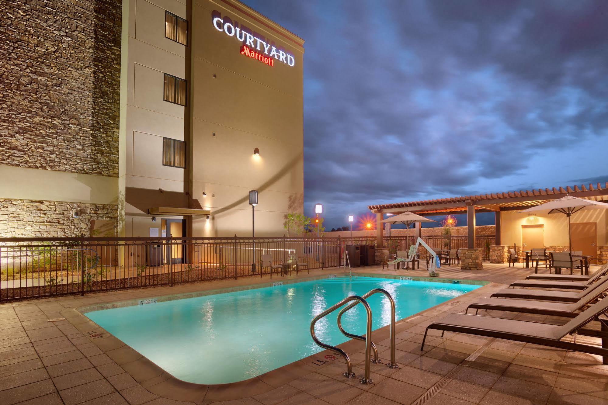 Courtyard By Marriott Phoenix Mesa Gateway Airport Exteriör bild